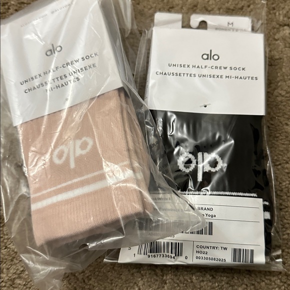 Alo Unisex Half Crew Socks Bundle
